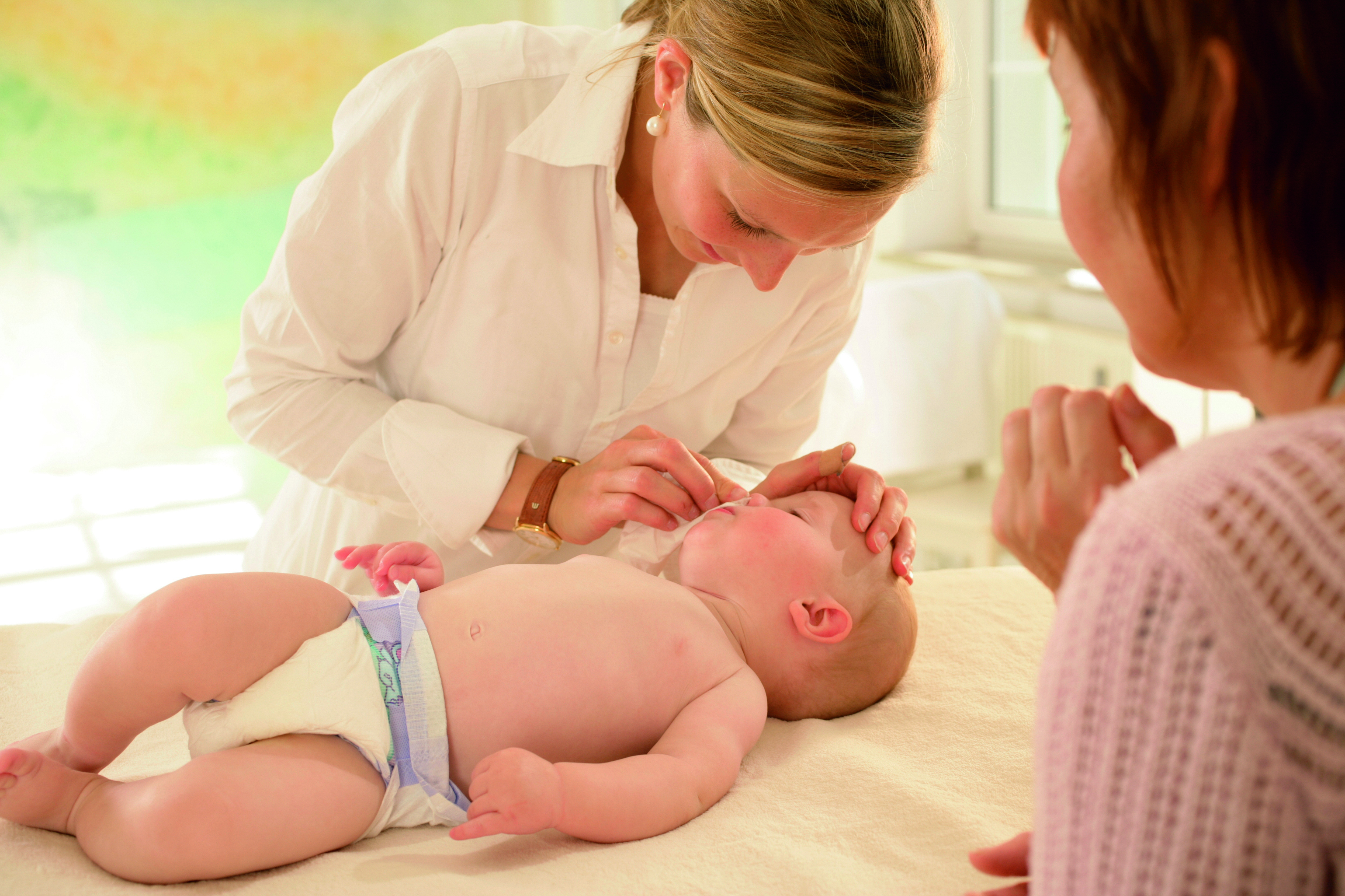 дитині 2 місяці